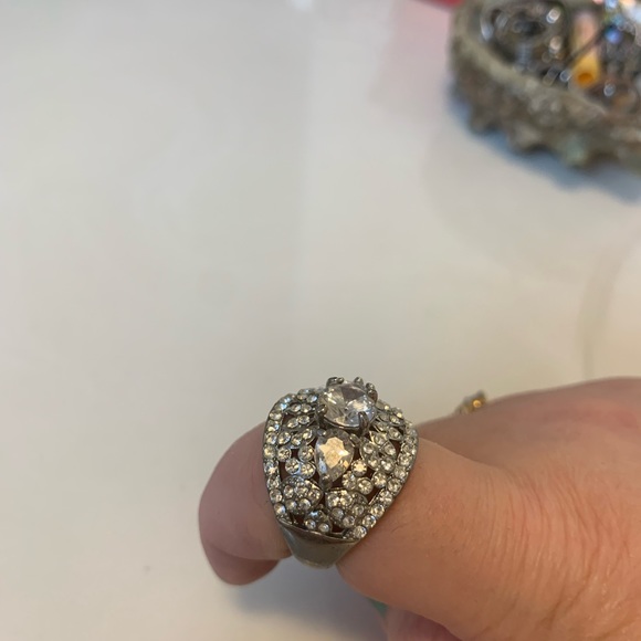 Very beautiful silver with crystal stones. Size 9 - Picture 3 of 5